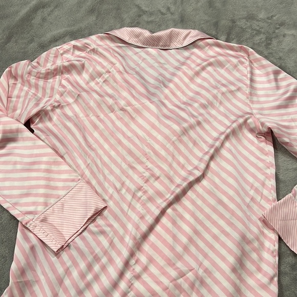 2 Victorias Secret After Hours Satin like Pj Tops - Picture 12 of 12